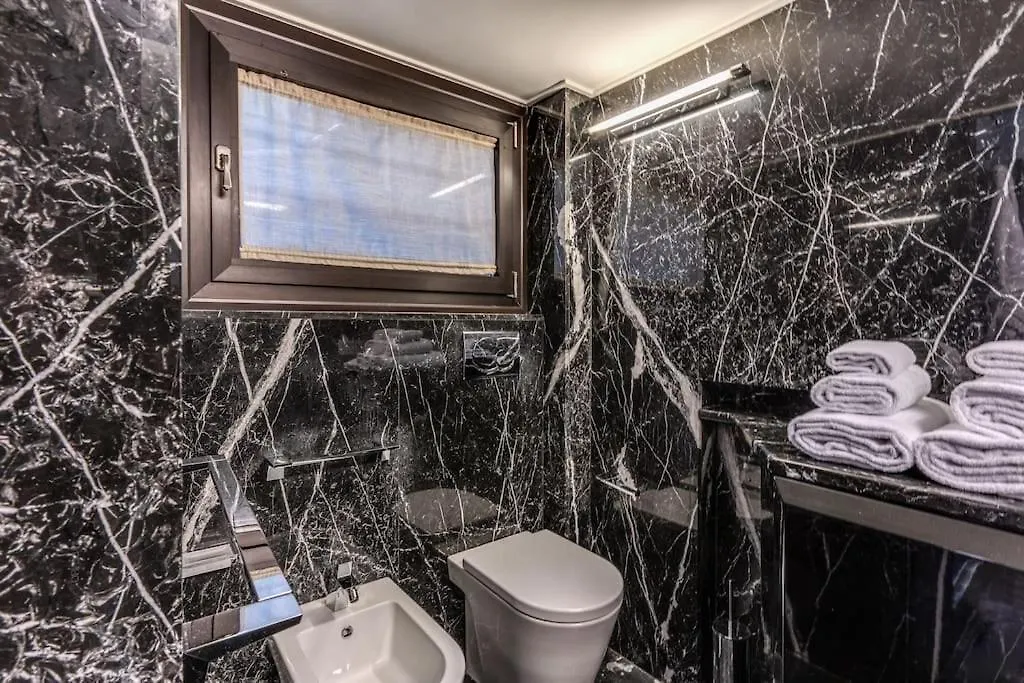 Domus Mondrian Luxury House Apartman Róma